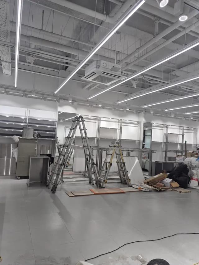 강남신세계 타이틀리스트 청소 시공 전