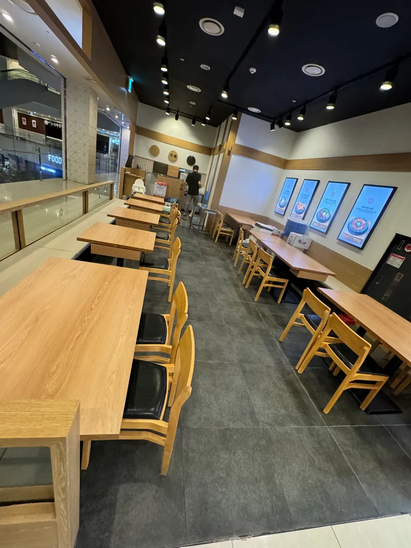 단정 현대아울렛 가산점 청소 시공 후