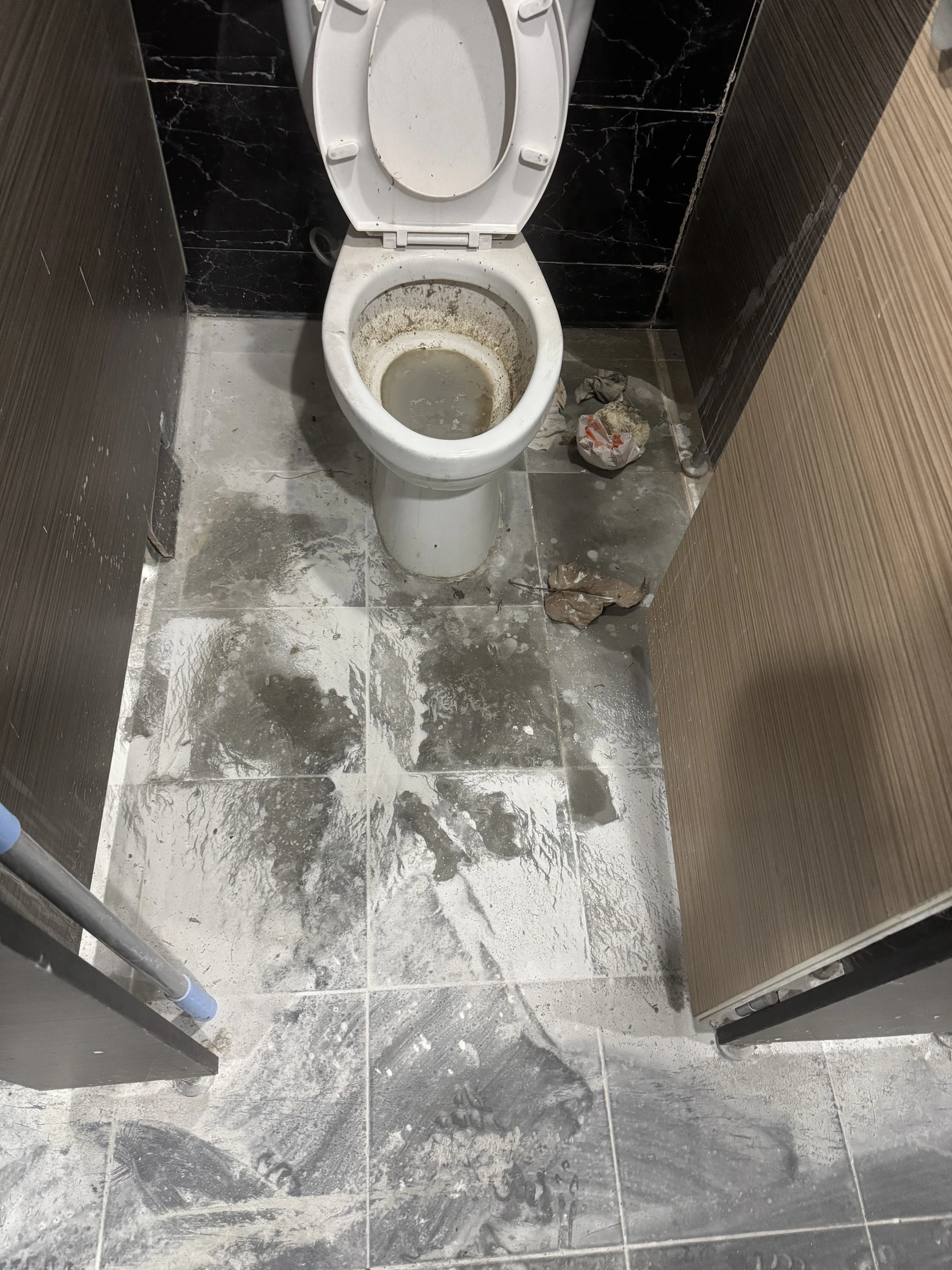사무실 내부 화장실·탕비 공간 실제 현장 사진 2